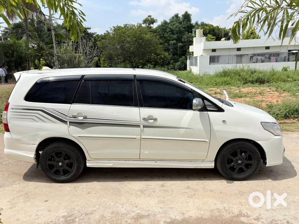 Toyota Innova Diesel 2103