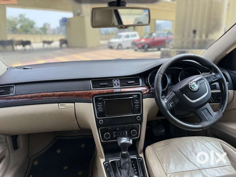 Skoda Superb Elegance 2.0 Tdi Cr At, 2011, Diesel