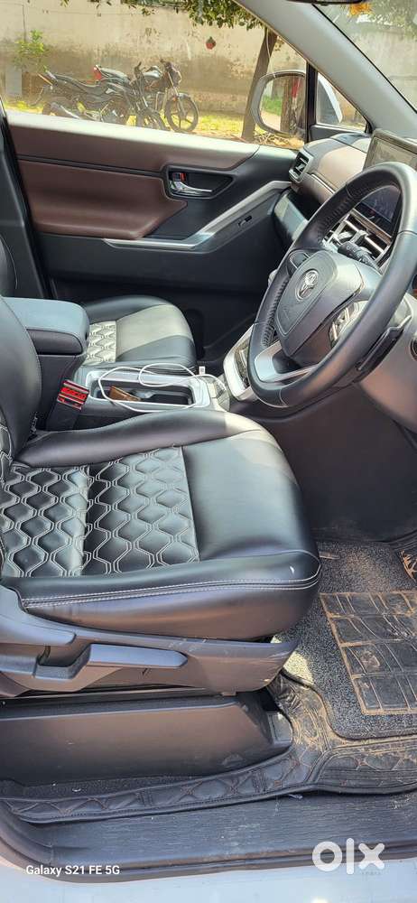 Toyota Innova Hycross 2.0 Vx Hybrid 7 Str, 2023, Cng & Hybrids
