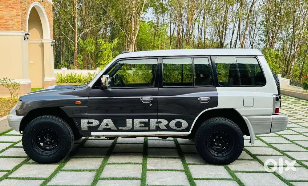 Mitsubishi Pajero 2012