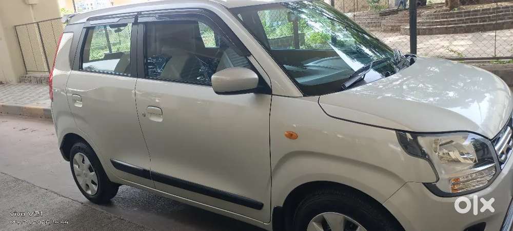 Maruti Suzuki Vxi (o)ags 1.2l All Showroom Maintain