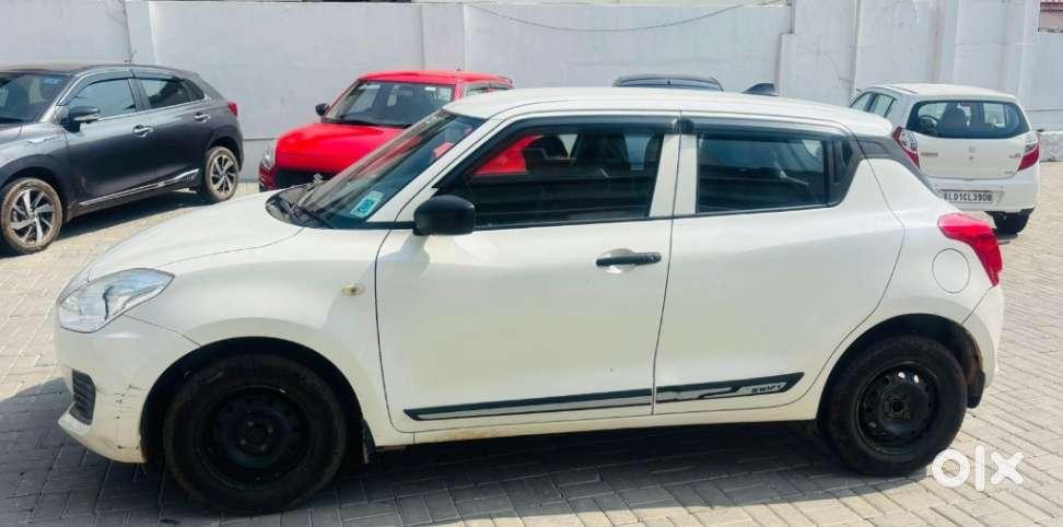 Maruti Suzuki Swift 1.2 Lxi (o), 2019, Petrol