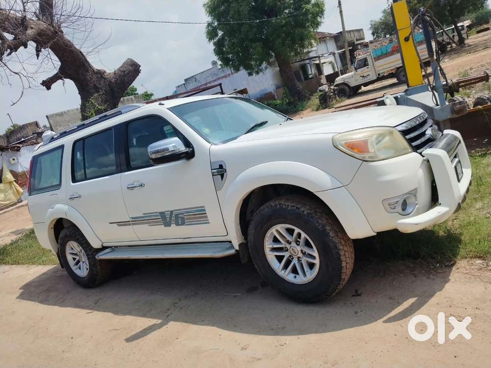 Ford Endeavour Diesel 2011