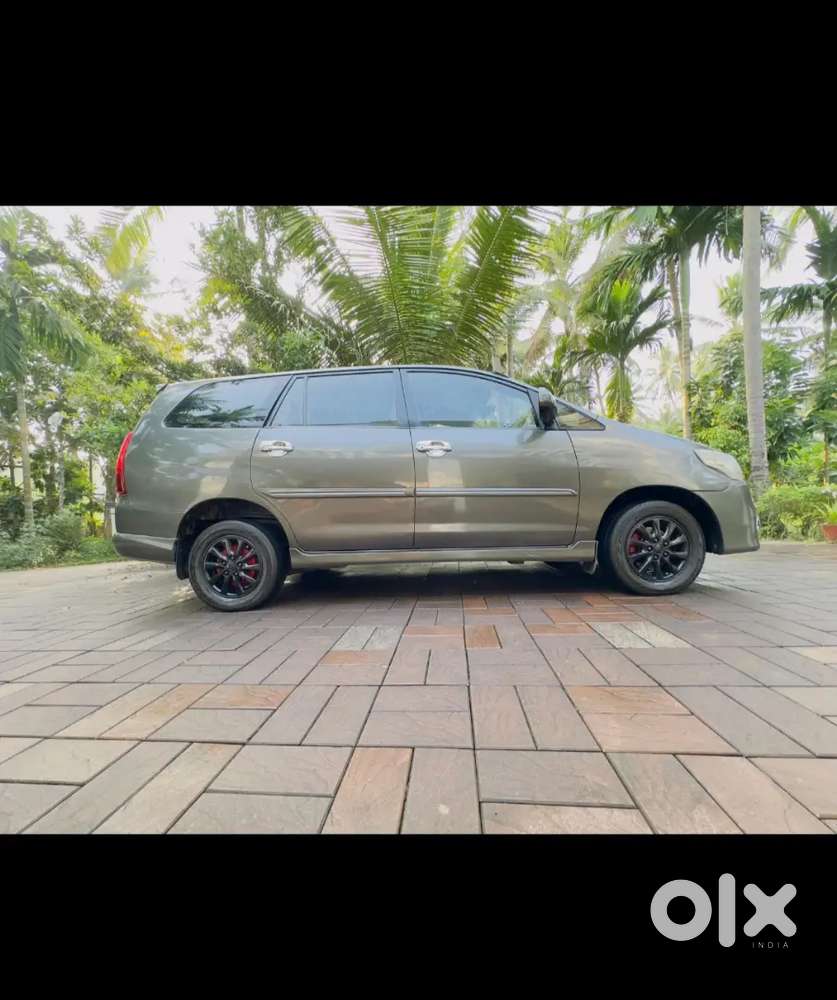 Toyota Innova 2013 Diesel Well Maintained