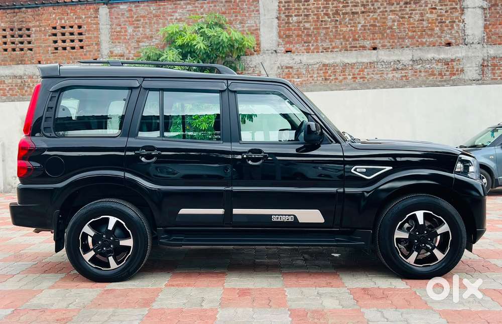 Mahindra Scorpio S11 Mt 7s, 2025, Diesel