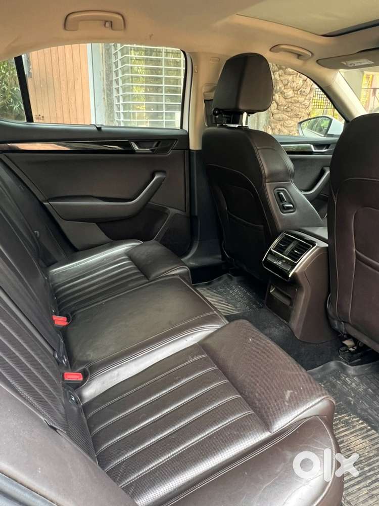 Skoda Superb Petrol 2019