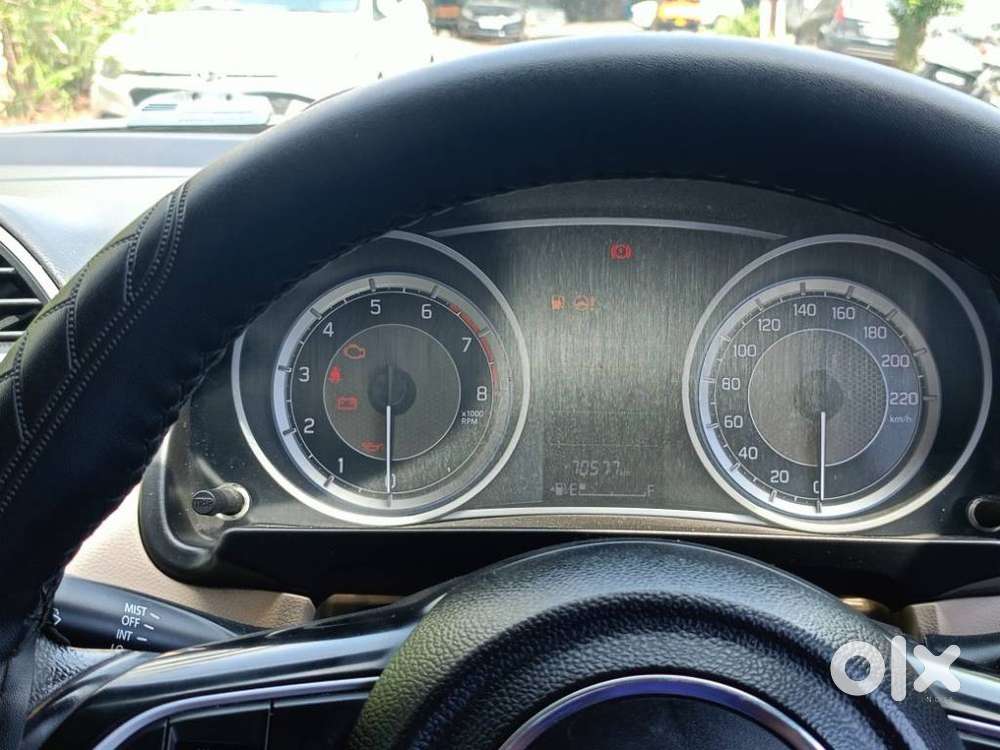 Maruti Suzuki Swift Dzire Vxi Optional, 2020, Petrol