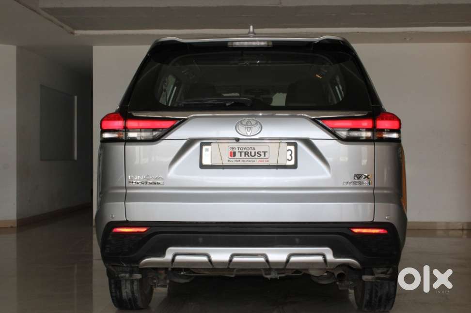 Toyota Innova Hycross 2.0 Vx Hybrid 7 Str, 2023, Petrol