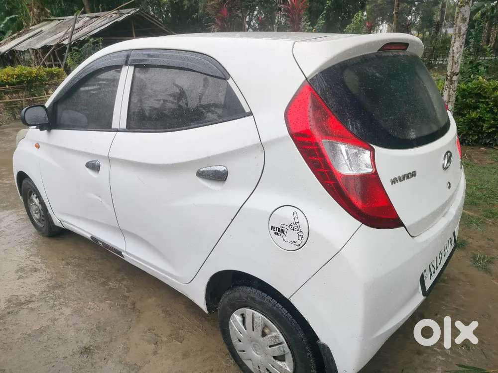 Hyundai Eon 2017 Petrol 98000 Km Driven
