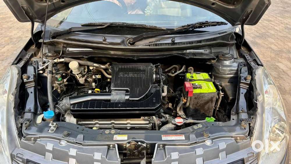 Maruti Suzuki Swift Dzire 1.2 Vxi Bsiv, 2014, Petrol