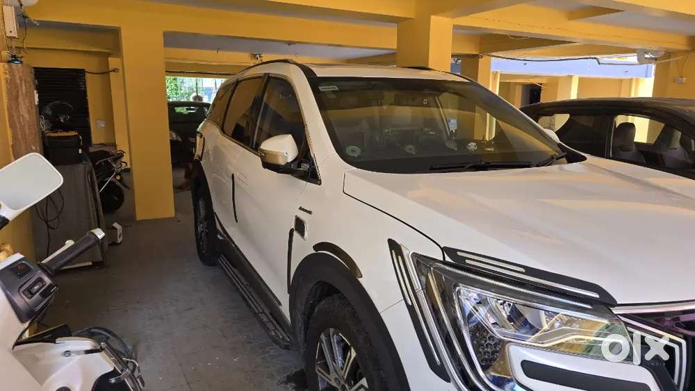 Mahindra Xuv700 2023 Petrol 36900 Km Driven