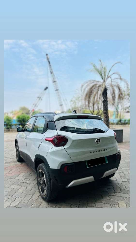 Tata Punch Electric Lr Ac Fc Emp+ 2024