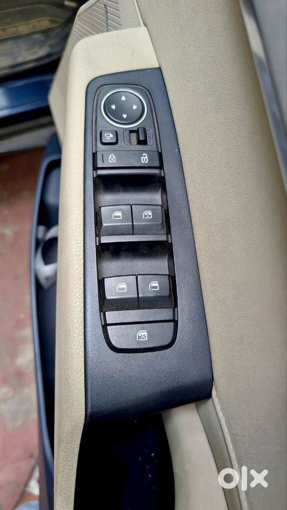Kia Carens Luxury (o)1.5 Diesel At 7 Str, 2022, Diesel