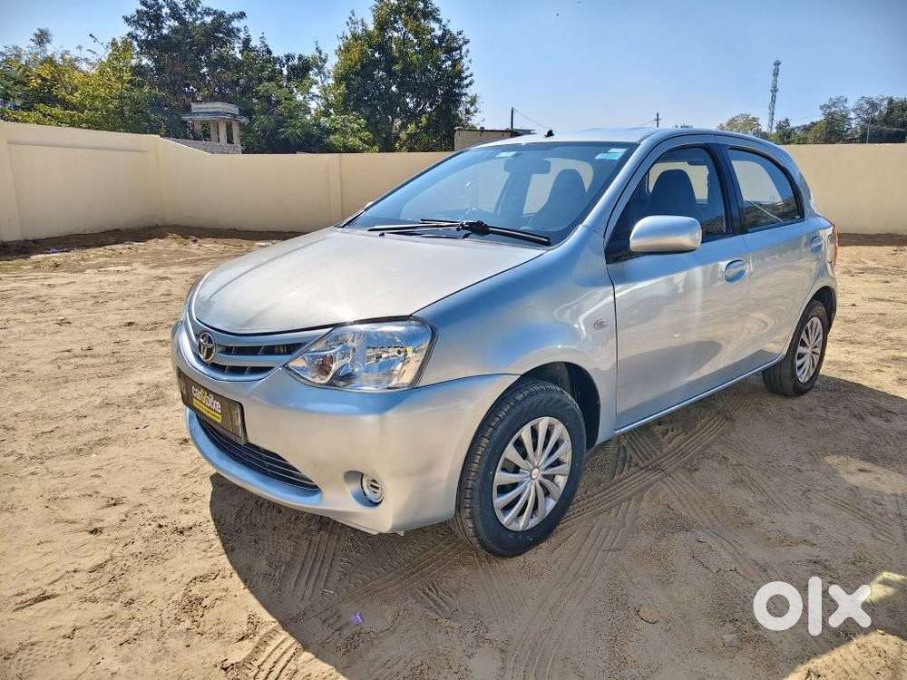 Toyota Etios Liva 2011-2012 G, 2011, Petrol