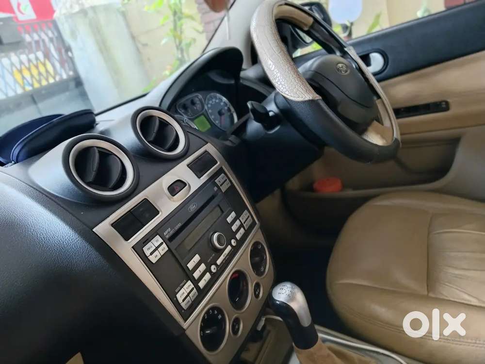 Ford Fiesta 2010 Petrol 84000 Km Driven