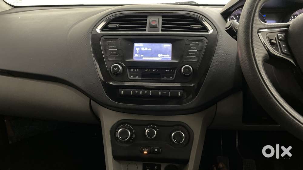 Tata Tiago Xz, 2017, Petrol