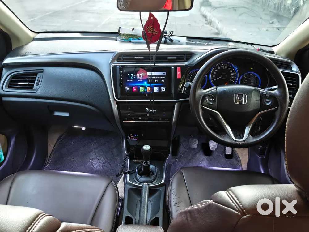 Honda City 1.5 V 2014