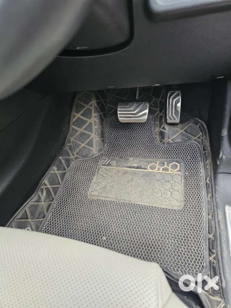 Mahindra Xuv700 2023 Ax7l Diesel