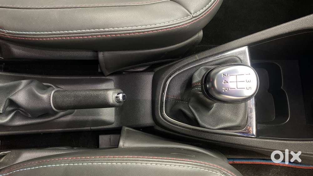 Renault Captur Platine Dual Tone Petrol, 2019, Petrol