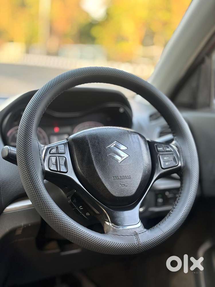 Maruti Suzuki Vitara Brezza Zdi Plus Dual Tone, 2016, Diesel