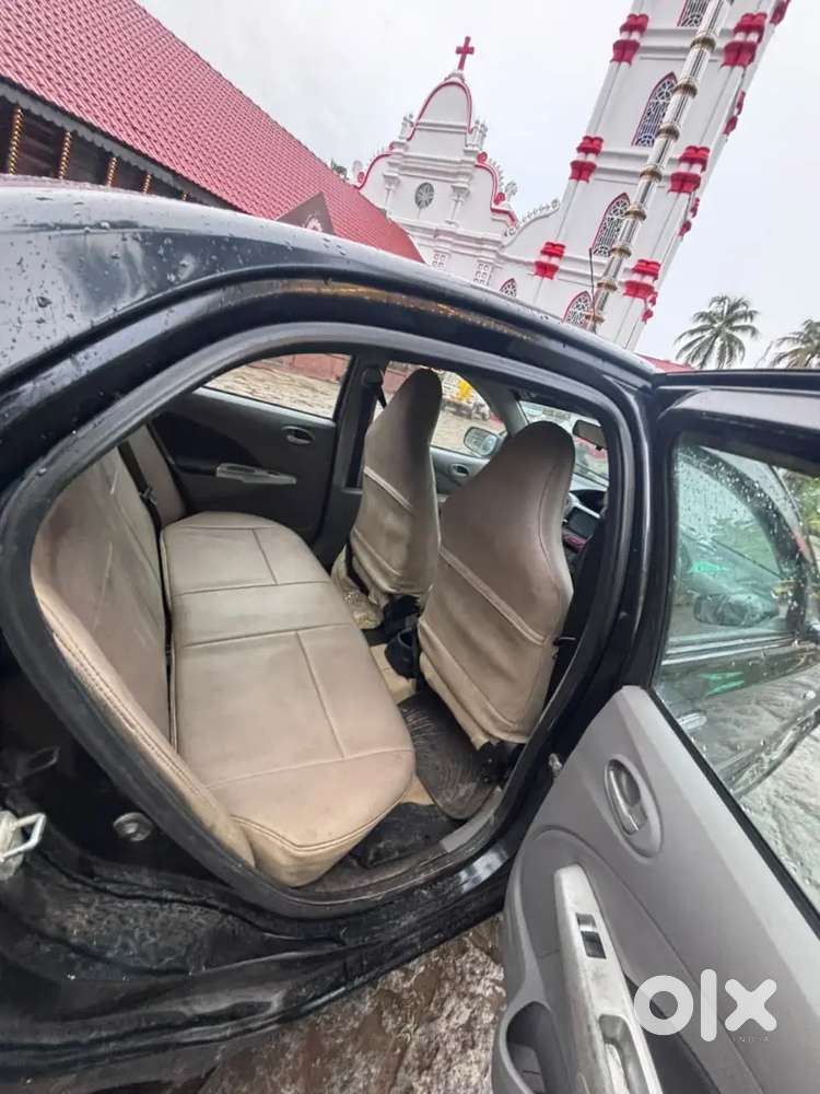 Toyota Etios 2011 Petrol Sportivo