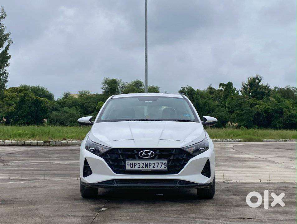 Hyundai I20 Petrol Asta, 2023, Petrol