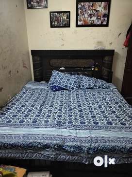 Olx shop old bed