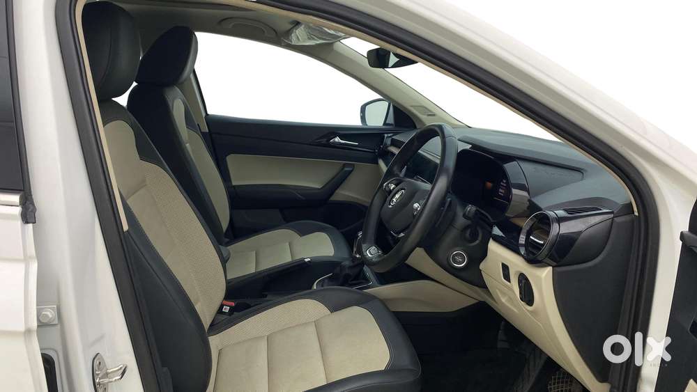 Skoda Slavia 1.0 Tsi Style At, 2023, Petrol