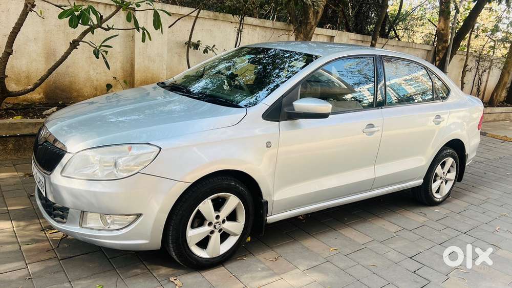 Skoda Rapid 2015 Diesel Top Model Well Maintained