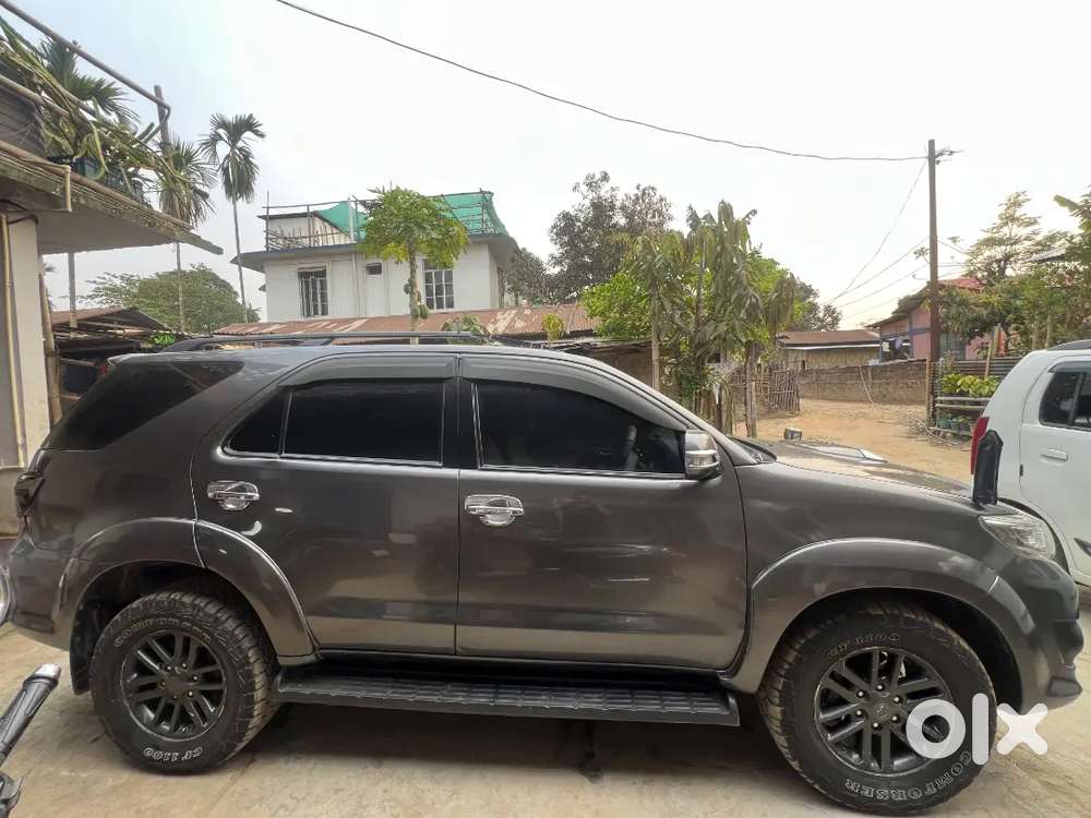 Toyota Fortuner 2012