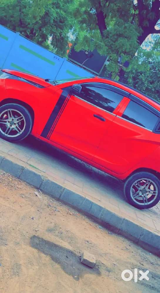 Mahindra Kuv 100 2017 Petrol 95000 Km Driven