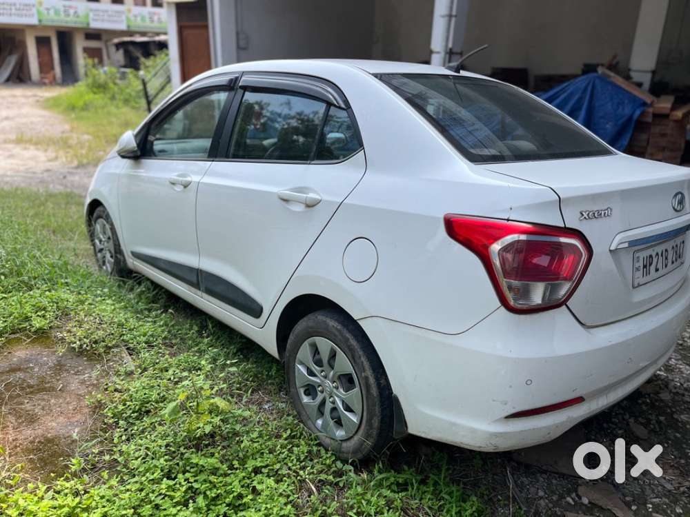Hyundai Xcent 2016 Petrol 120000 Km Driven