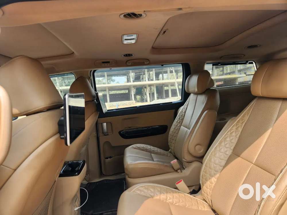 Kia Carnival Limousine Plus 2022 Diesel 51000 Km Driven