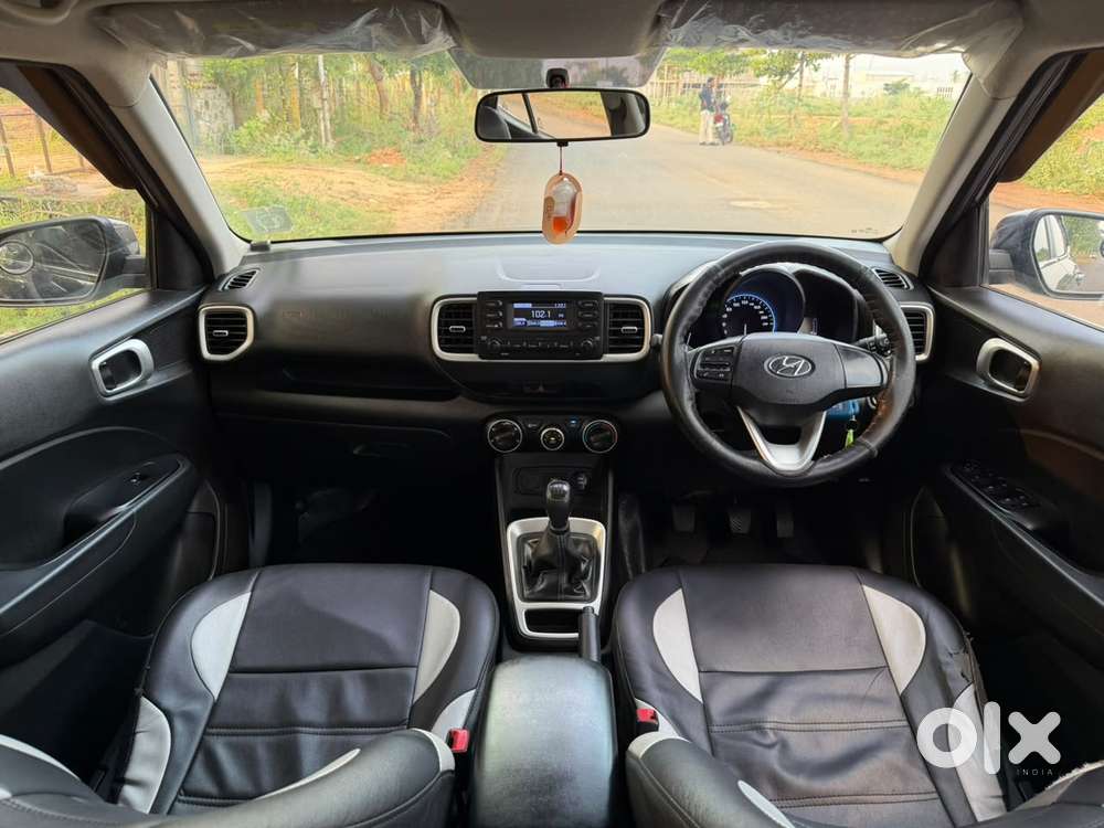 Hyundai Venue, 2021, Petrol