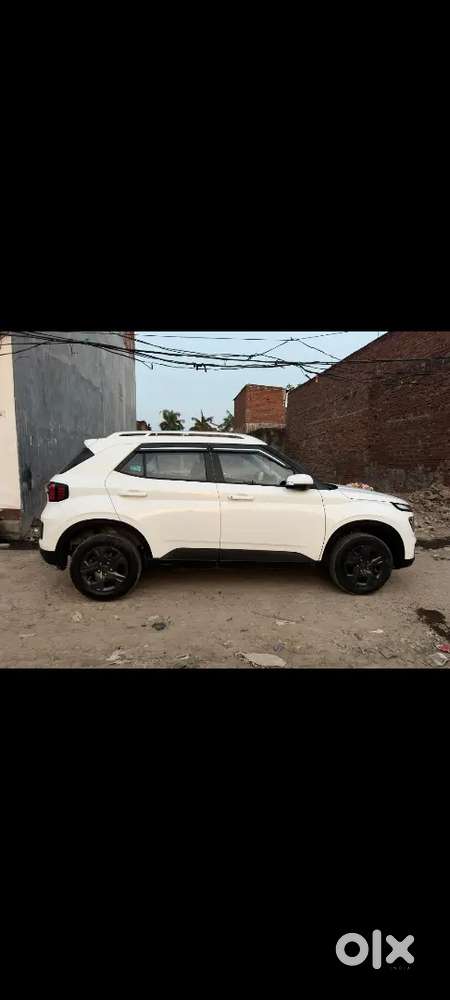 Hyundai Venue 1.2 Petrol 2023