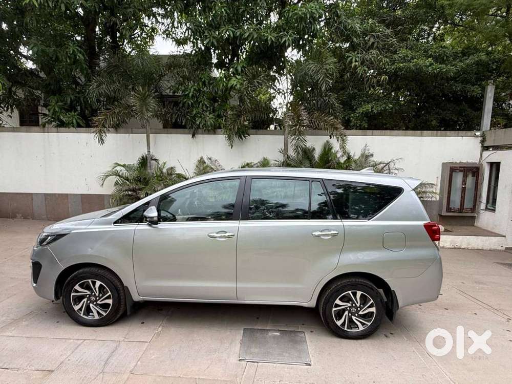Toyota Innova Crysta, 2.4 Vx 8 Str, May-2021, Manual