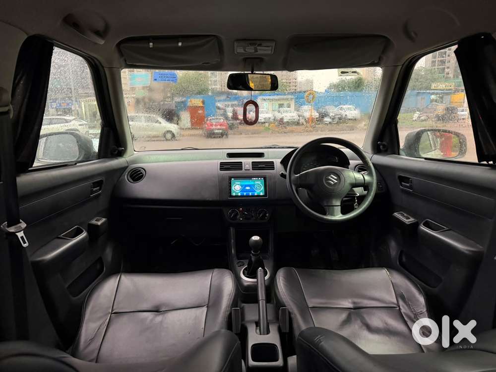 Maruti Suzuki Swift Vxi Bsiv, 2011, Petrol