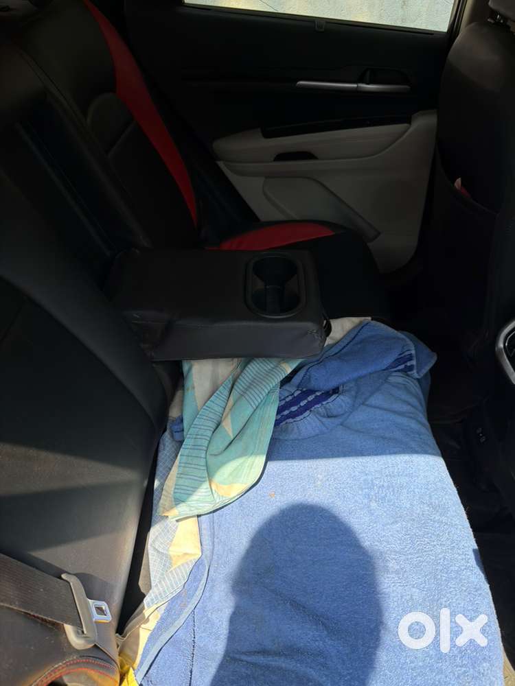 Kia Sonet 2024 Petrol Well Maintained