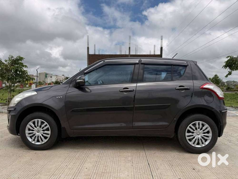 Maruti Suzuki Swift Vxi 1.2 Abs Bs-iv, 2017, Petrol