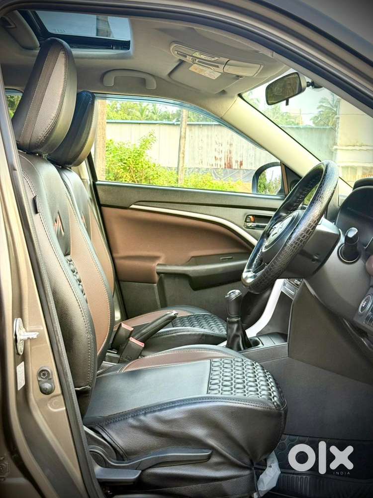 Maruti Suzuki Brezza 1.5 Zxi Smart Hybrid, 2023, Petrol