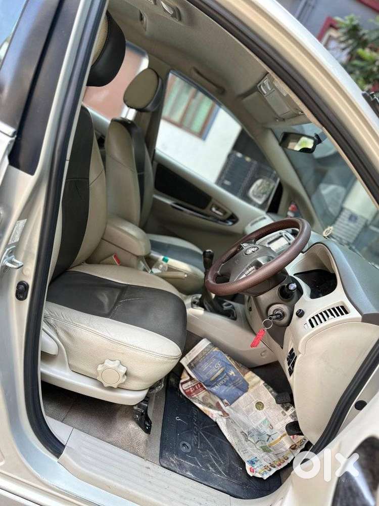 Toyota Innova 2.5 Zx 7 Str Bs-iv, 2013, Diesel