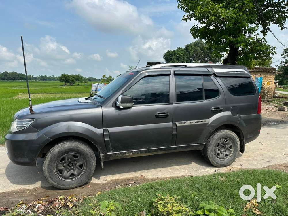 Tata Safari Storme 2018