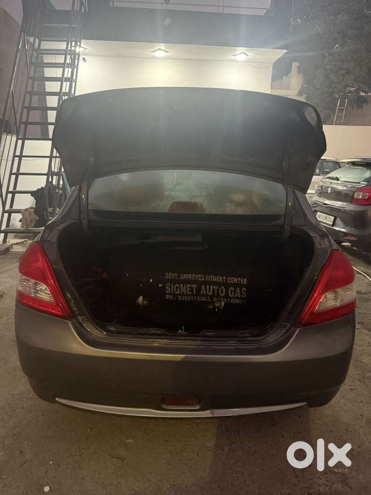 Maruti Suzuki Swift Dzire 1.3 Vxi, 2014, Petrol