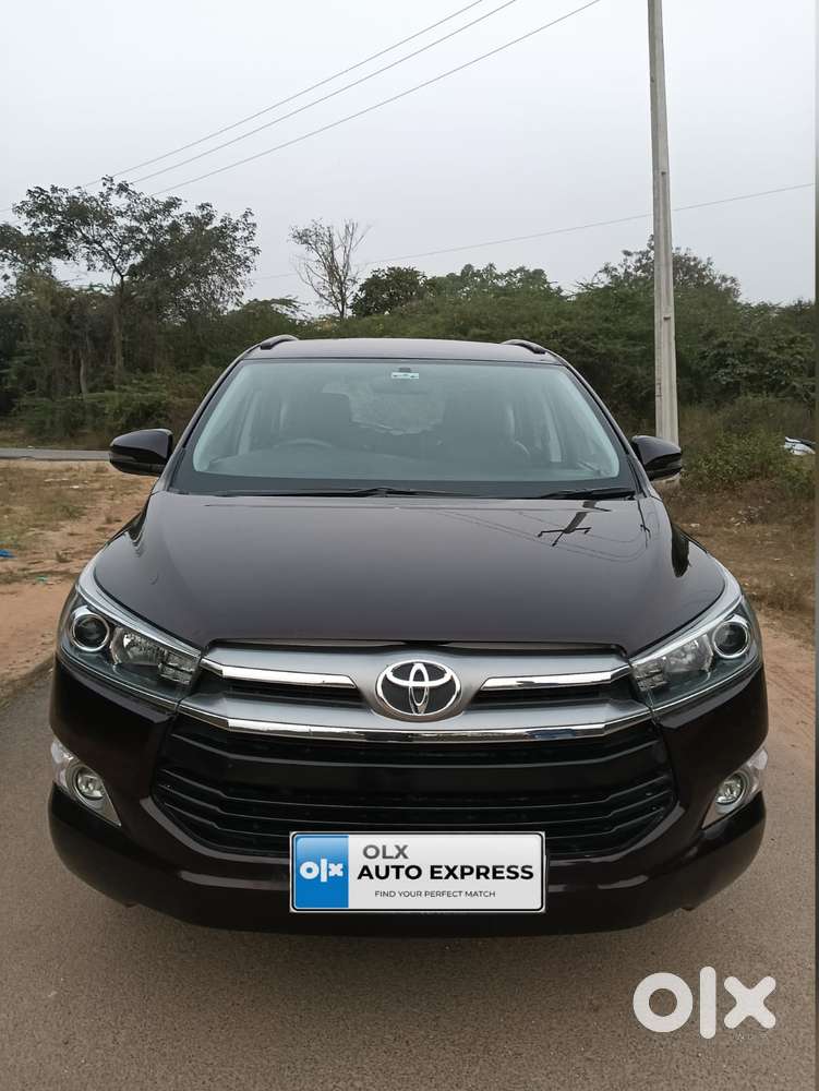 Toyota Innova Crysta 2.4 G Mt 8s, 2017, Diesel