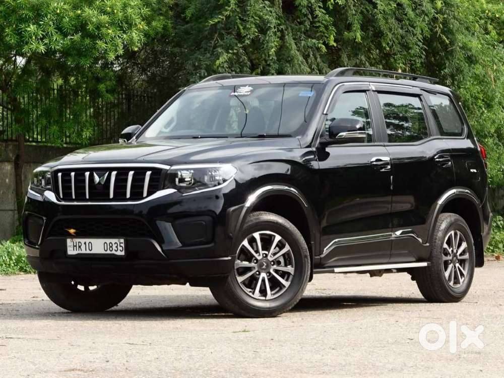 Mahindra Scorpio N Z4 Petrol Mt 7 Str, 2023, Petrol