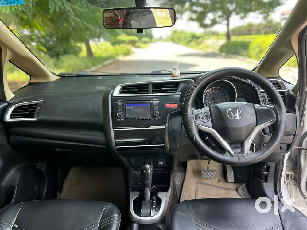 Honda Jazz V Automatic, 2016, Petrol