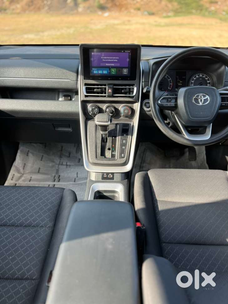 Toyota Innova Hycross 2.0 Gx 8 Str, 2024, Petrol