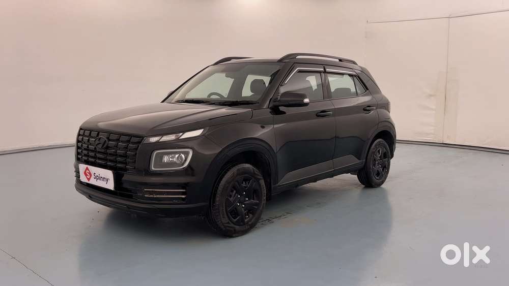 Hyundai Venue Sx Knight Edition Mt, 2023, Petrol