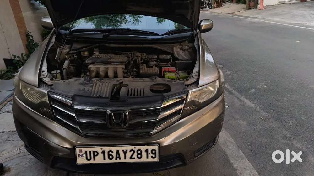 Honda City 1.5 Sv 2015,cng Brand New Company Kit