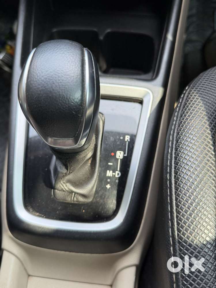 Maruti Suzuki Swift Dzire Amt Zxi, 2018, Petrol